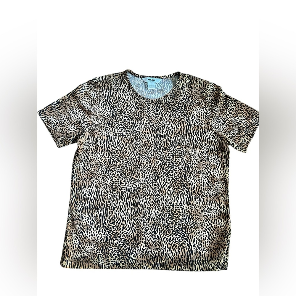 Alia Black and Tan leopard women’s Tee